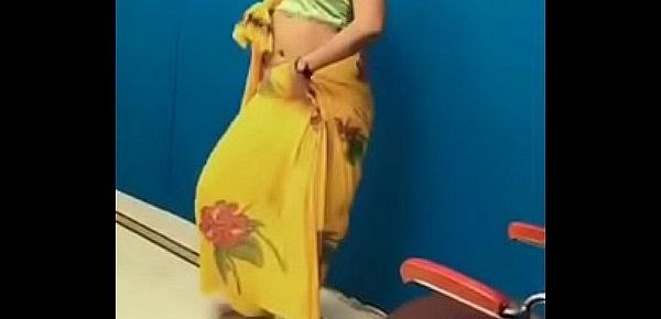  Swathi naidu sexy dance in saree